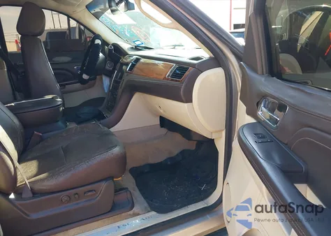 2009 Cadillac Escalade Esv Platinum Edition z USA, uszkodzony, nr VIN 1GYFK36239R171763